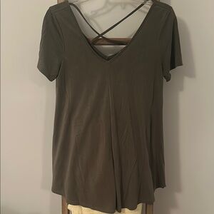Green Envelope Green Backless Relaxed T-Shirt